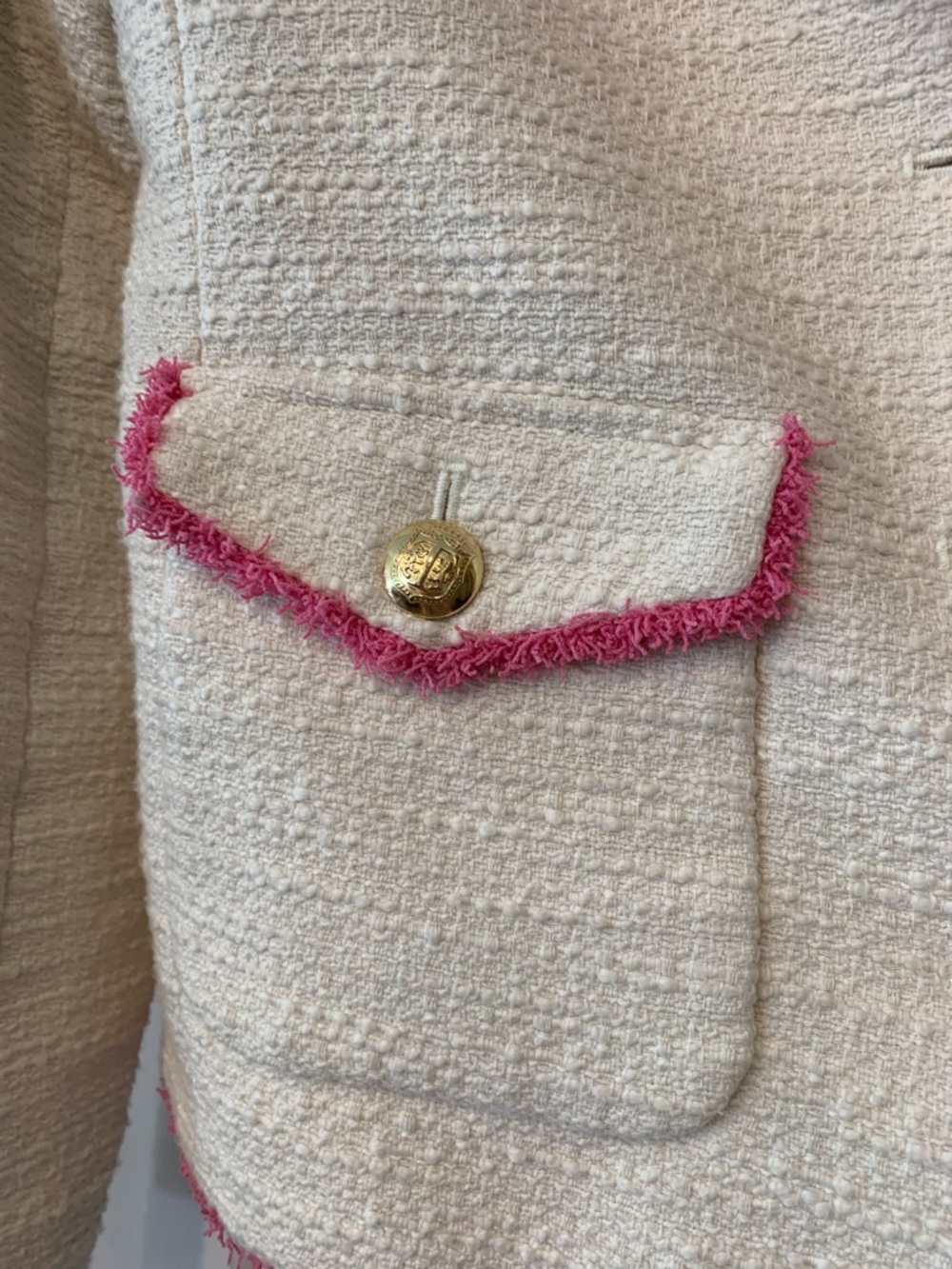 Talbots Cream Bouclé Blazer with Pink Trim and Gold Buttons 2 NWOT - Picture 3 of 8